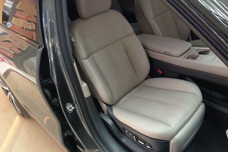 Used Nio ES8 2024 100kWh Signature Edition Right Front Seat