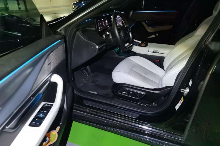 Used XPeng P7 2023 P7i 702 Pro Driver Seat