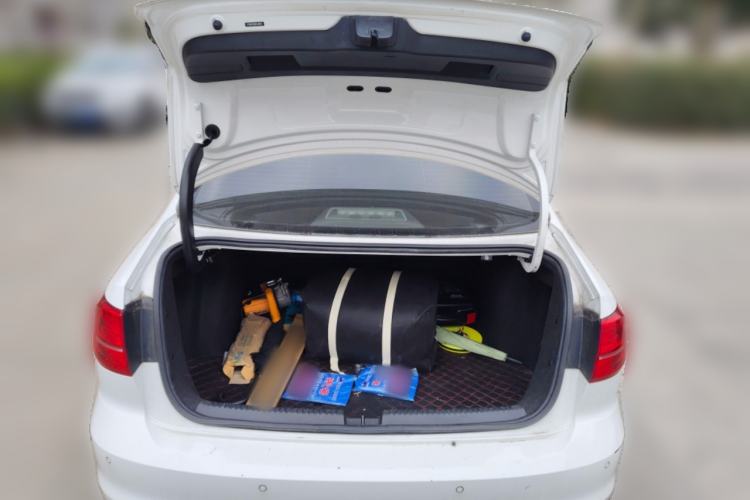 Used Volkswagen Sagitar 2017 230TSI Automatic Comfort Version
