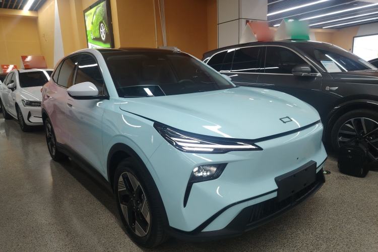 Used Bestune Yueyi 03 2025 565km Premium Edition Front Right 45 Deg