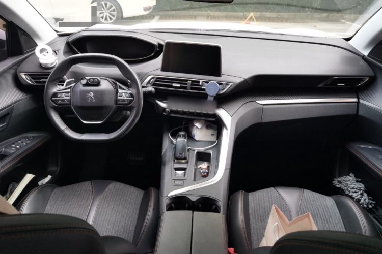 Used Peugeot 4008 2017 350THP Elite Edition Center Console