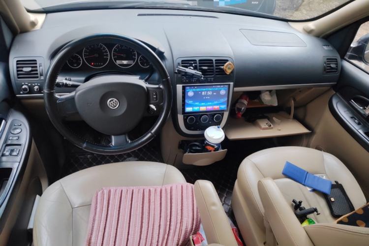 Used Buick GL8 2014 2.4L Executive Edition
