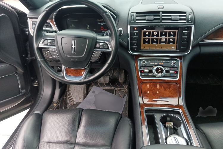 Used Lincoln Continental 2017 2.0T Two-Wheel Drive Deluxe Edition Steering Wheel