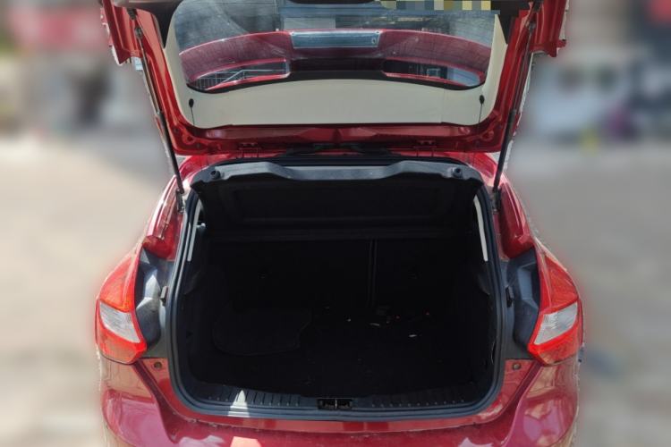 Used Ford Focus 2012 Hatchback 2.0L Automatic Luxury Sport Model