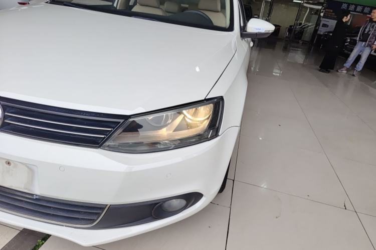 Used Volkswagen Sagitar 2014 Revised Version 1.4TSI Manual Luxury Edition
