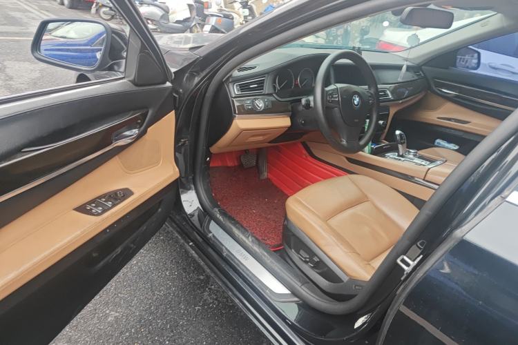 Used BMW 7 Series 2011 730Li Elegant Model
