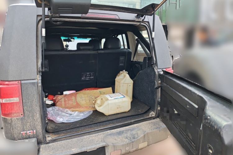 Used BAIC Off-Road BJ40 2018 40L 2.0T Manual Diesel Four-Wheel Drive Prestige Edition