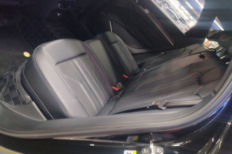 Used Audi Q5L 2025 quattro 45th Anniversary Edition 40 TFSI Luxury Dynamic Model
