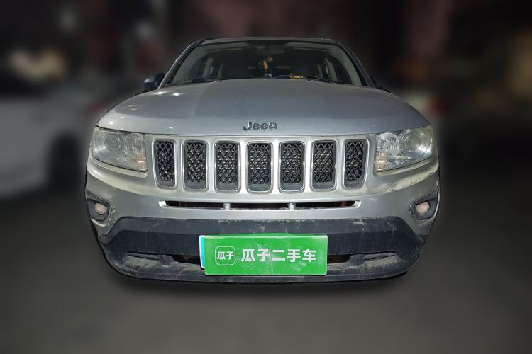 Used Jeep Compass 2011 2.4L Four-wheel Drive Classic Upgrade Edition
