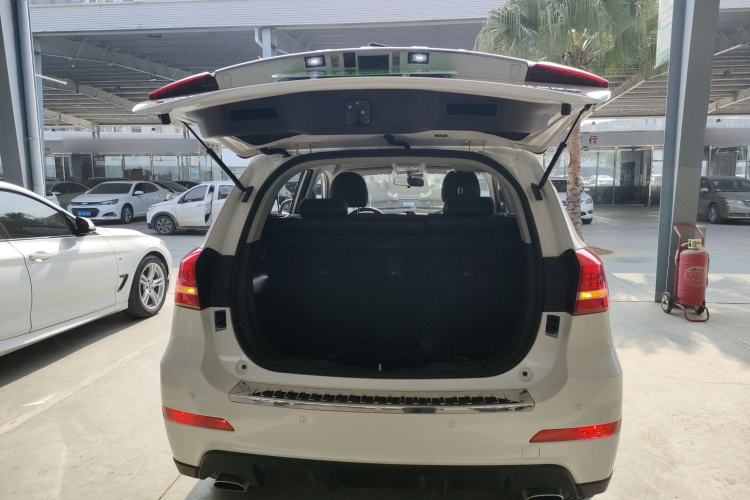 Used Haval H2 2017 Red-Label 1.5T Manual Two-Wheel-Drive Elite Model