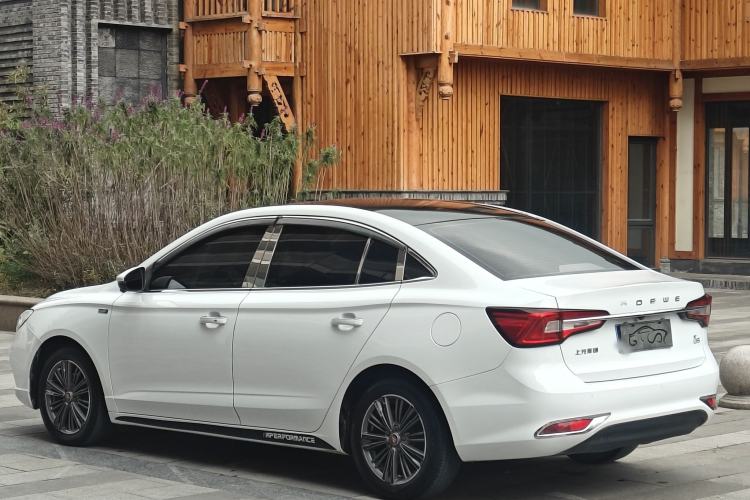 Used Roewe i5 2019 1.5L Automatic 4G Connected Langhao Edition