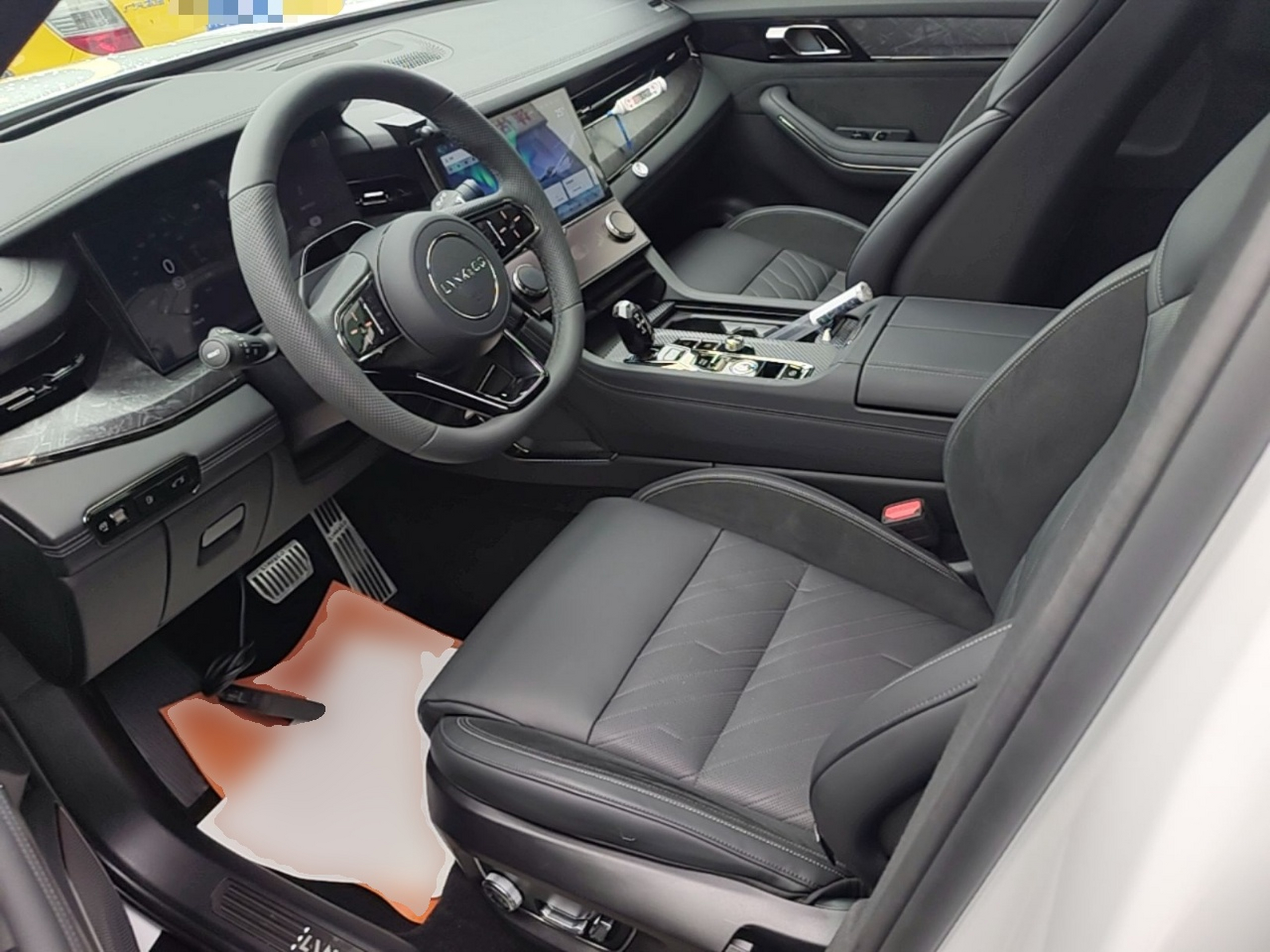 Interior delantero