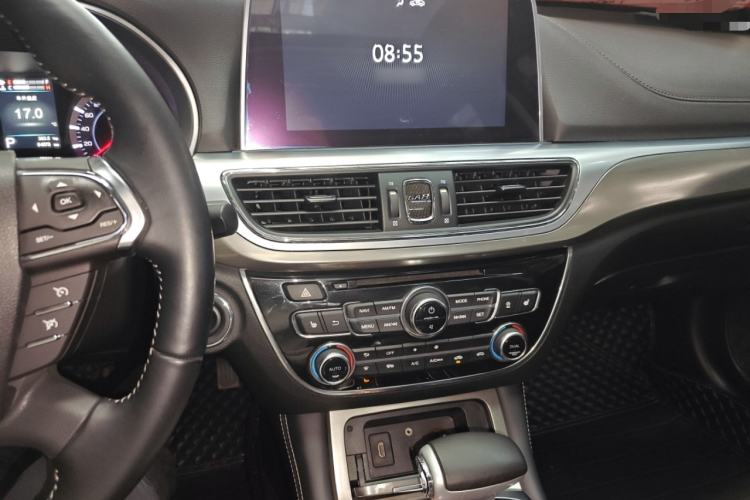 Used GAC Trumpchi GA8 2017 280T Deluxe Edition
