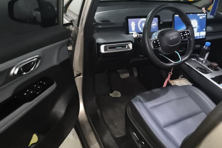 Used AION Y 2023 Younger Star Edition
