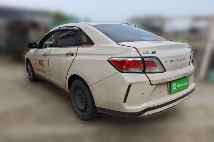 Used Venucia D60EV 2022 Standard Range Smart Drive Version
