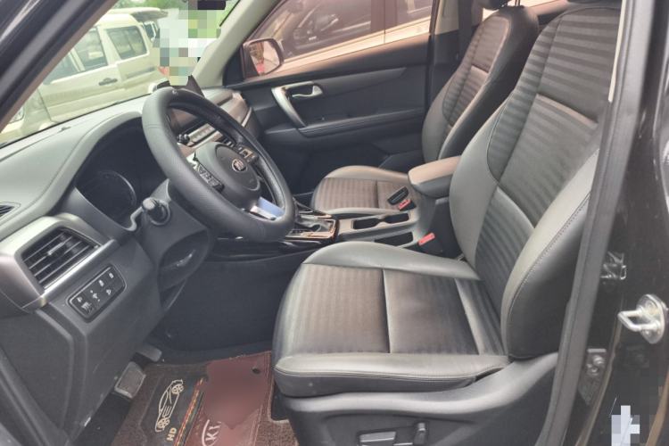 Used Kia Sportage R 2019 2.0L Automatic Smart Luxury Edition Left Front Seat