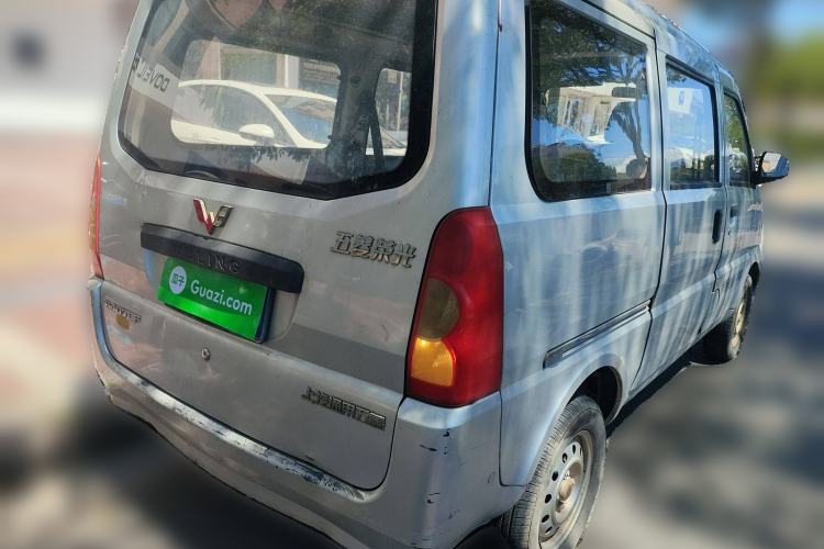 Used Wuling Rongguang 2011 1.2L Base Version
