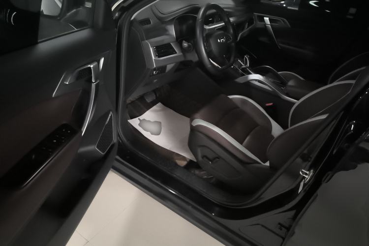 Used Geely Auto Emgrand X7 Sport 2022 1.8TD DCT Zhiya Trim
