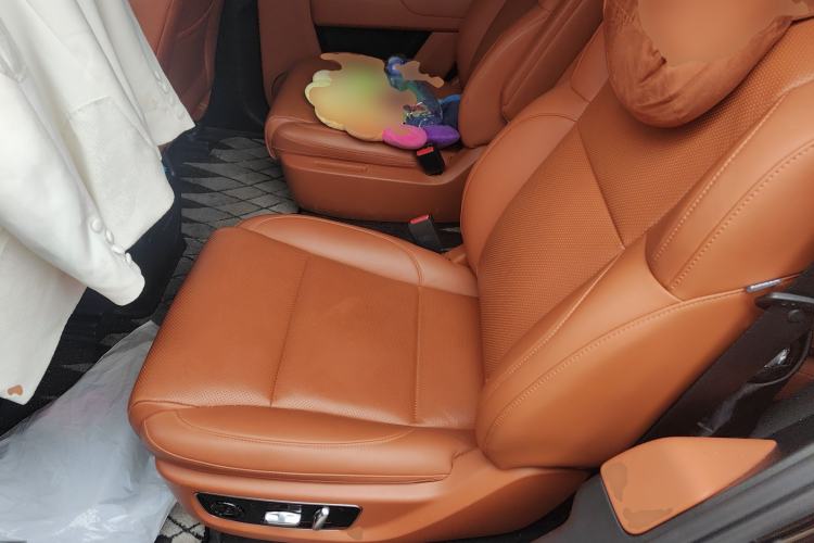 Used Li Auto L8 2023 Pro Model
