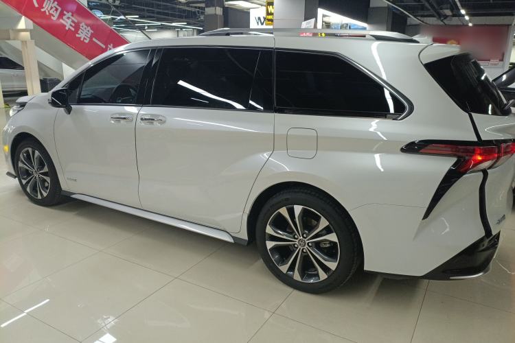 Used Toyota Granvia 2023 2.5L Hybrid Prestige PLUS Edition