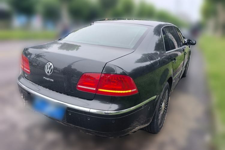 Used Volkswagen Phaeton 2011 3.6L V6 4-Seater Extended-Length Individual Edition
