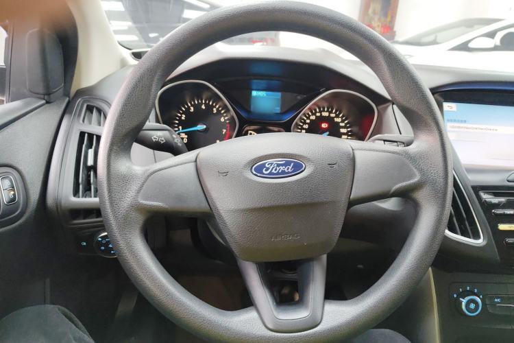 Used Ford Focus 2018 Hatchback Classic 1.6L Automatic Comfort Plus SmartDrive Edition