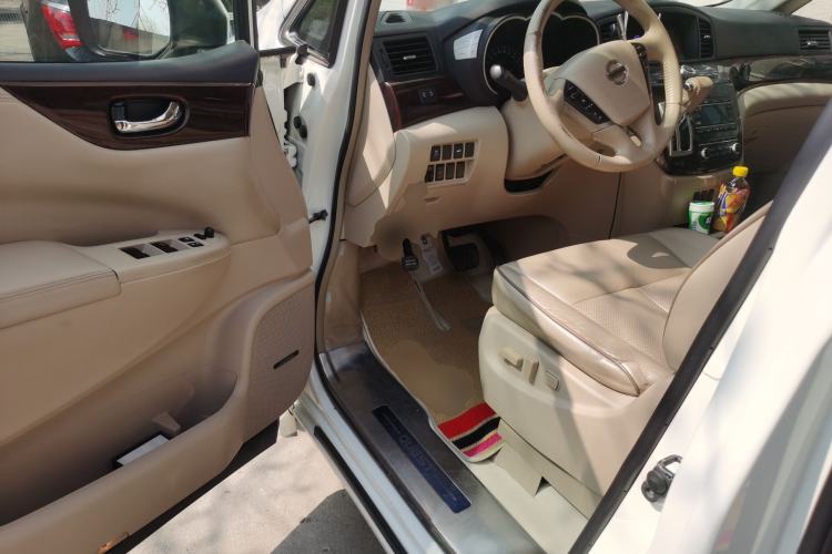 Used Nissan Quest 2015 3.5L SL
