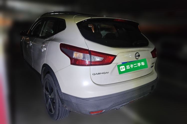 Used Nissan Qashqai 2016 2.0L CVT Luxury Edition Rear Left 45 Deg