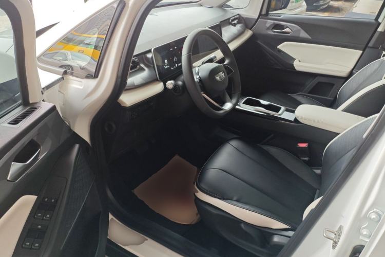 Used Geometry E Firefly 2024 301km Starlight Driver Seat