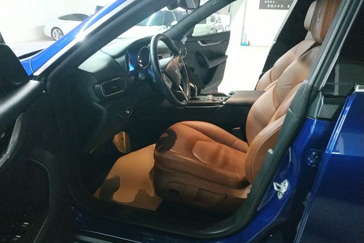 Used Maserati Levante 2018 3.0T Classic Edition Driver Seat