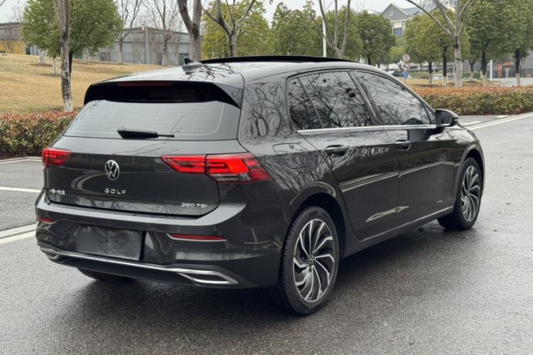 Used Volkswagen Golf 2023 Facelift 280TSI DSG Pro