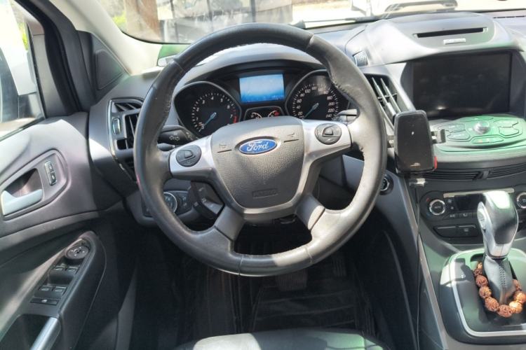 Used Ford Kuga 2015 1.5L GTDi Four-Wheel-Drive Elite Model Steering Wheel