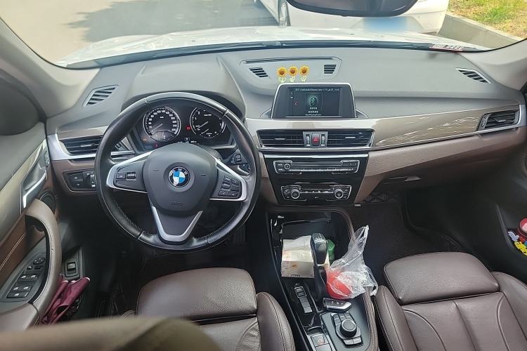 Used BMW X1 2019 sDrive18Li Premium Edition Center Console