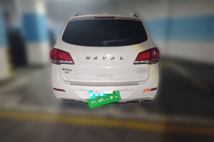 Used Haval H6 2015 Upgraded Model 1.5T Manual Two-Wheel Drive Elite Version