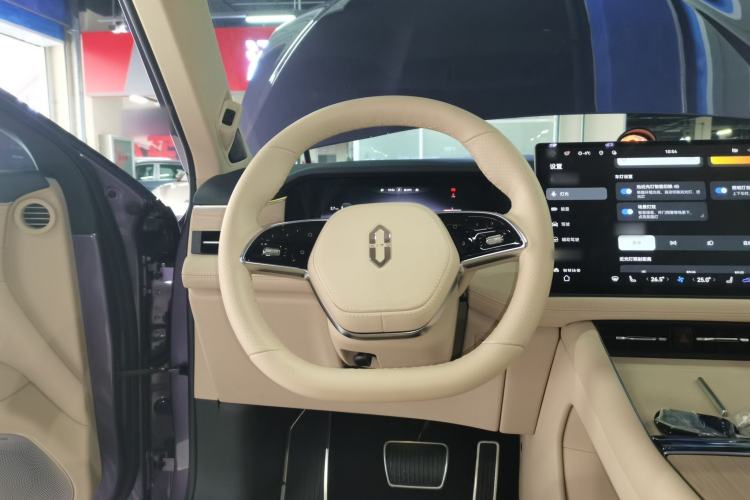 Used Hima AITO M5 2025 Extended-Range Ultra All-Wheel-Drive Version
