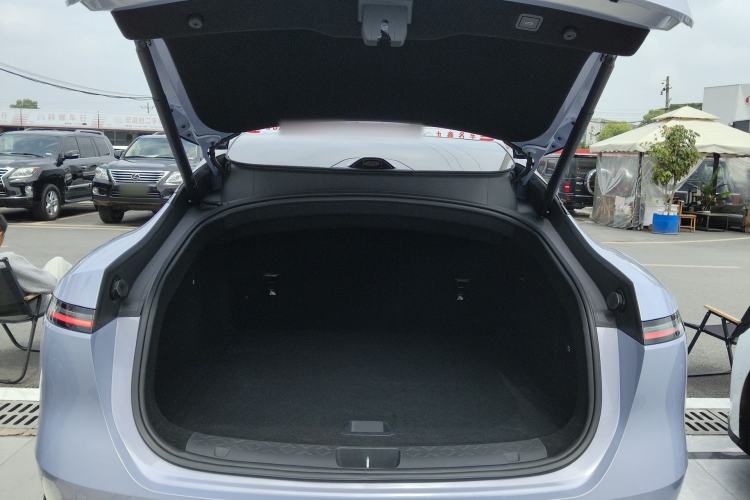 Used Avatr 06 2025 Max Extended-Range Edition Trunk