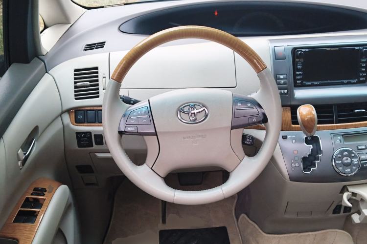 Used Toyota Previa 2007 3.5L 7-Seater Luxury Version Steering Wheel