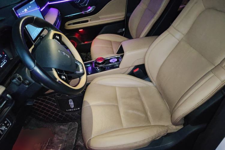 Used Lincoln Corsair 2022 2.0T Two-Wheel Drive Luxury Edition Left Front Seat