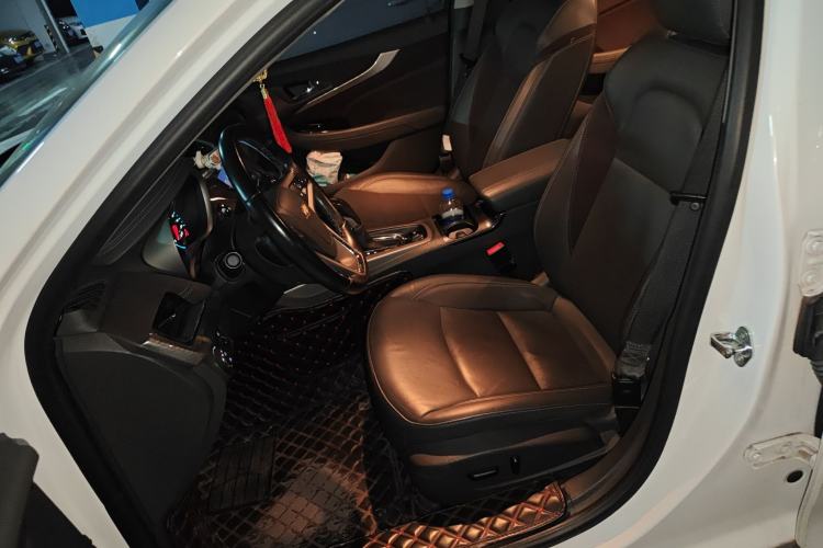 Used Chevrolet Malibu 2018 530T Automatic Luxury Edition Left Front Seat