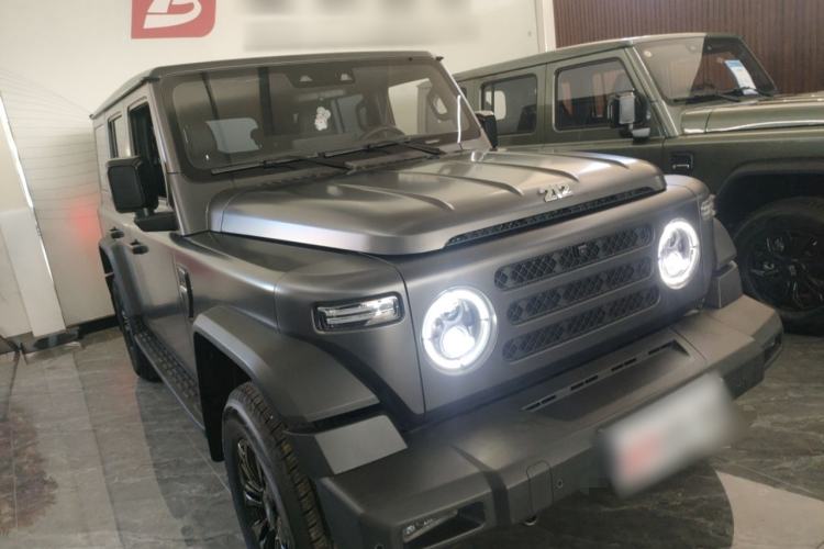 Used 212 T01 2024 2.0T Explorer
