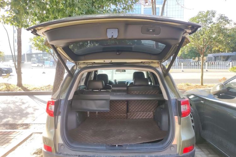 Used Changan CS75 2014 1.8T Automatic Prestige Model China IV Standard
