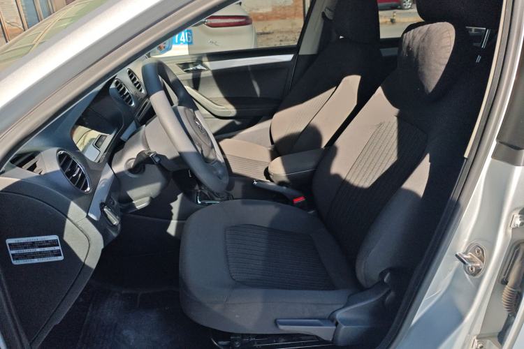 Used Volkswagen Jetta 2015 Value Edition 1.6L Automatic Comfort Version
