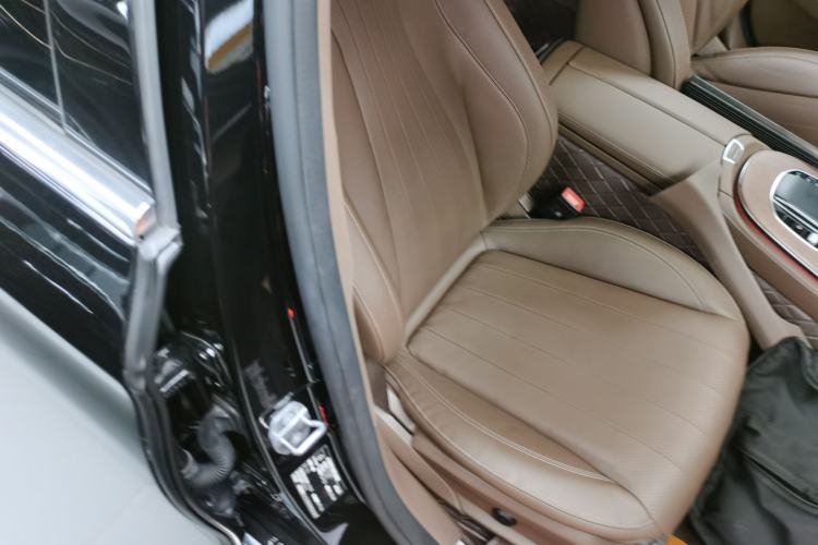 Used Mercedes-Benz E-Class 2023 Updated E 300 L Fashion Edition
