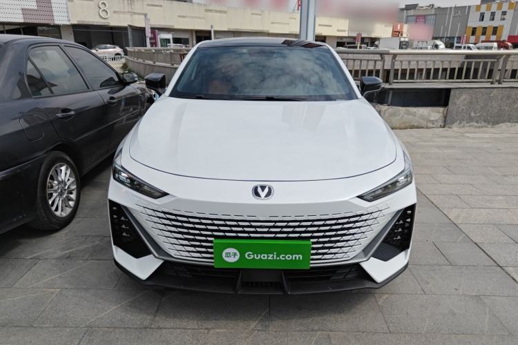 Used CHANGAN UNI-V 2022 1.5T Prestige Version
