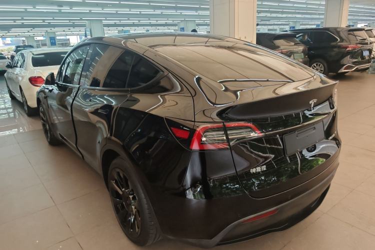 Used Tesla Model Y 2022 Rear-Wheel-Drive Version
