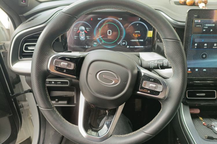 Used GAC Trumpchi GS8 2022 Linghang Series 2.0 TGDI Two-Wheel Drive Luxury Smart Connectivity Version (6 Seats) Steering Wheel