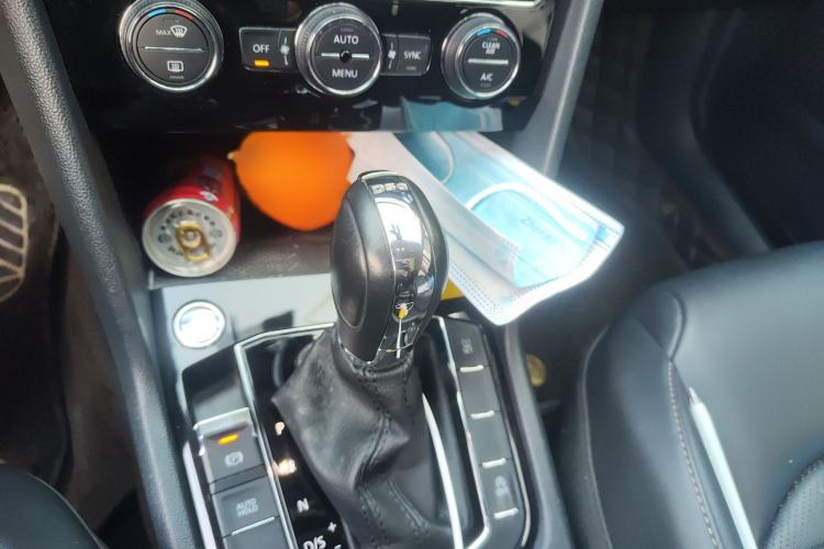 Used Volkswagen Tharu 2020 280TSI Two-Wheel Drive Luxury Plus Version China VI Standard
