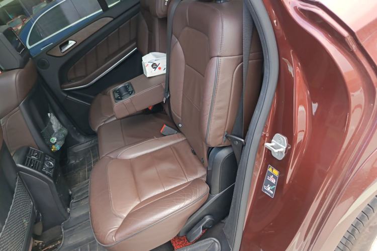 Used Mercedes-Benz GL-Class 2013 GL 500 4MATIC Left Rear Seat