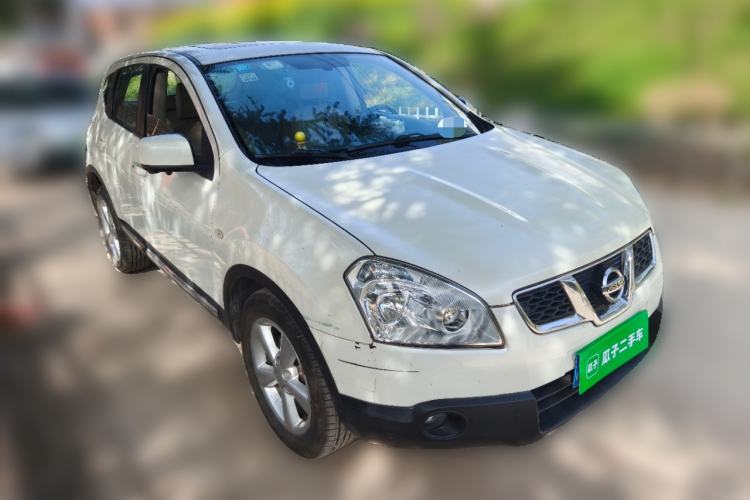 Used Nissan Qashqai 2011 2.0 XV Lea CVT 2WD Front Right 45 Deg