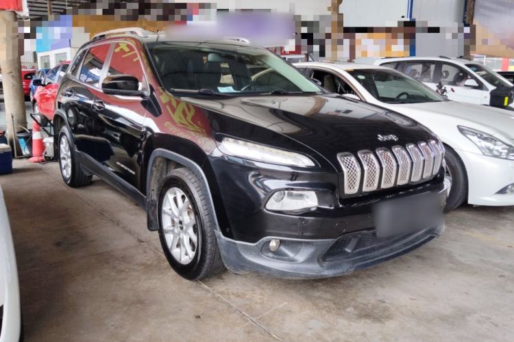 Used Jeep Cherokee 2016 2.4L Leading Edition
